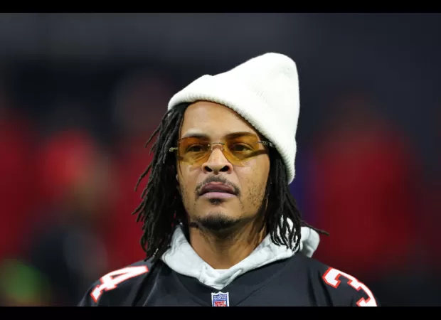 Rapper T.I. learned to behave on the set of his movie 'ATL' or he would have lost the part.