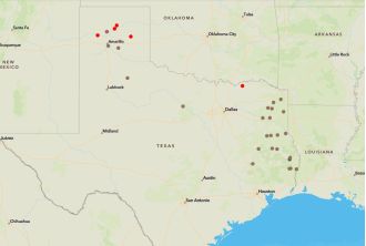 The map illustrates the movement of Texas wildfires following the evacuation of a nuclear facility.