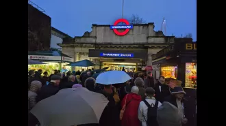 London train station in chaos due to presence of trespasser on tracks.