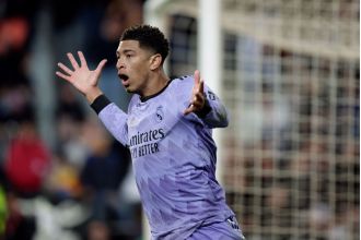 Jude Bellingham yelled at the ref after getting a controversial red card in the Real Madrid vs Valencia match.