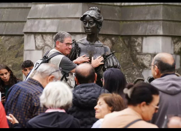 Visitors are touching the famous breasts in Dublin. Will one woman be able to put a stop to it?