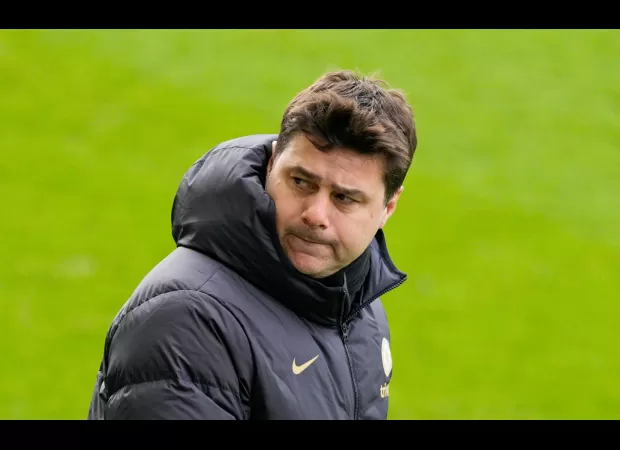 Pochettino responds to Chelsea fans calling for his dismissal after draw against Brentford.