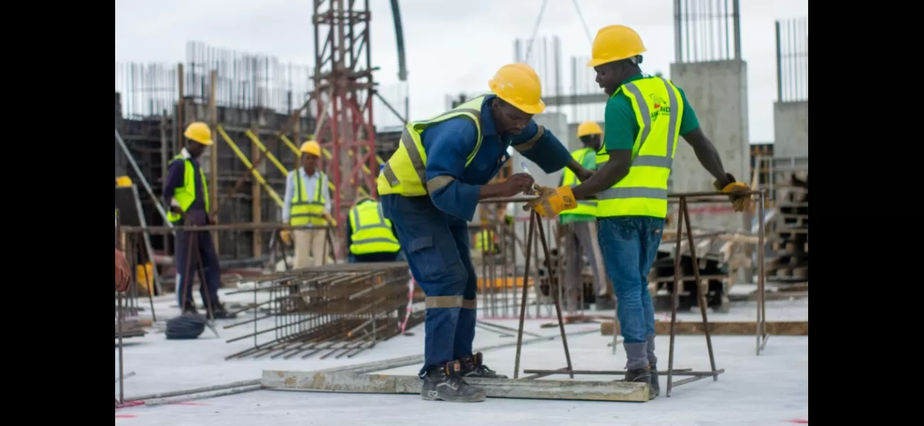 Fake certifications handed out to NYC construction workers by 'Safety School'
Thousands of NYC construction workers received fake certifications from 'Safety School'.