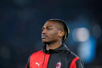 Rafael Leao dismisses transfer rumors to Chelsea, PSG, and Barcelona, stating his commitment to AC Milan.