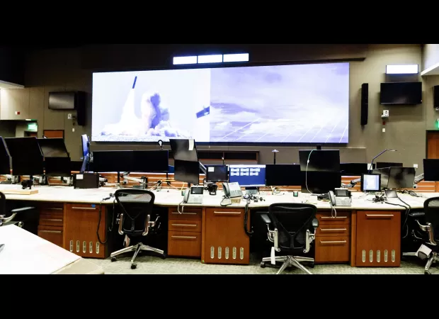 Air Force contractor shared classified information with Ukrainian woman on dating app.