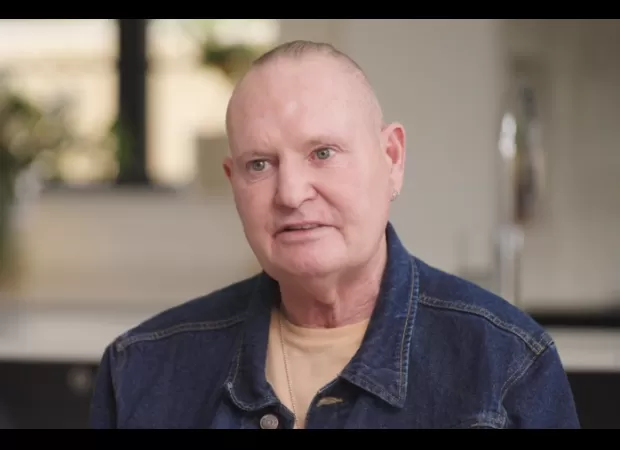 Former football star Paul Gascoigne is struggling with homelessness and his sobriety, describing himself as a 