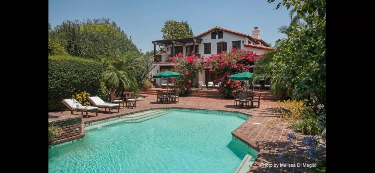Ex-NFL star selling Richard Pryor's old house for $4M+.