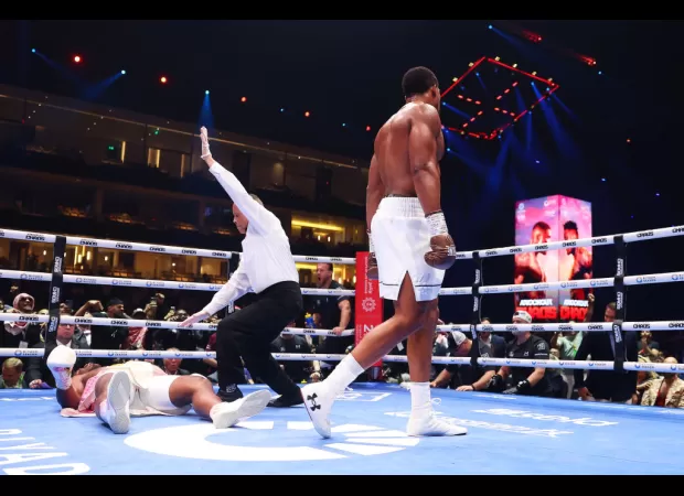 Joshua defeats Ngannou in second round with amazing knockout.