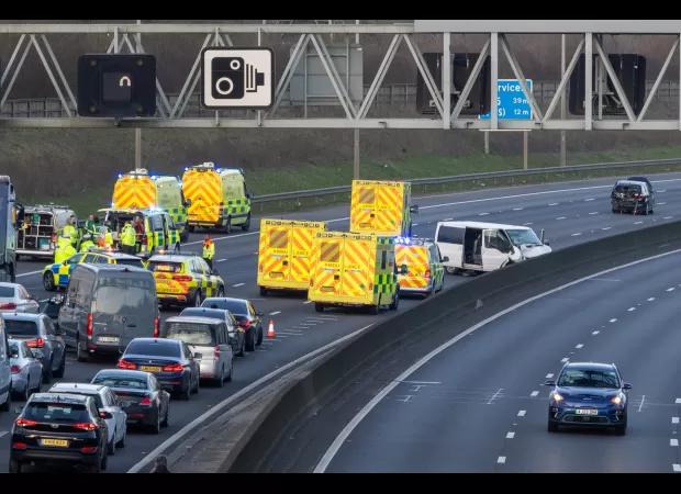 Accident on M25 causes travel chaos over weekend as motorway shut down.