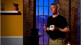 Worst landlord ever proposes diabolical business plan on Dragons' Den to restrict tenants' heat usage.