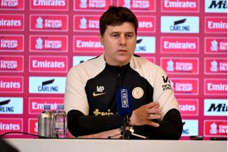 Pochettino worried about young Chelsea players handling pressure.