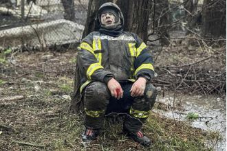 A paramedic died along with at least 20 others in a Russian bombing attack in Ukraine.