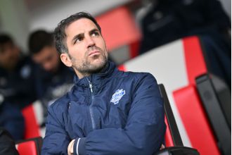 Fabregas praises Spurs player but criticizes manager's tactics. Arsenal legend calls out complete Tottenham star and Ange Postecoglou.