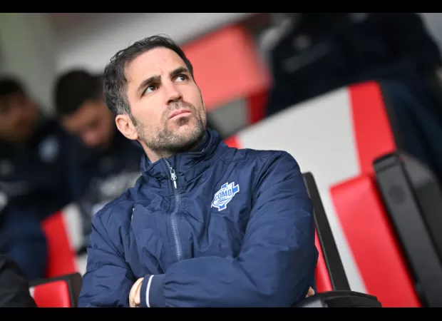 Fabregas praises Spurs player but criticizes manager's tactics. Arsenal legend calls out complete Tottenham star and Ange Postecoglou.