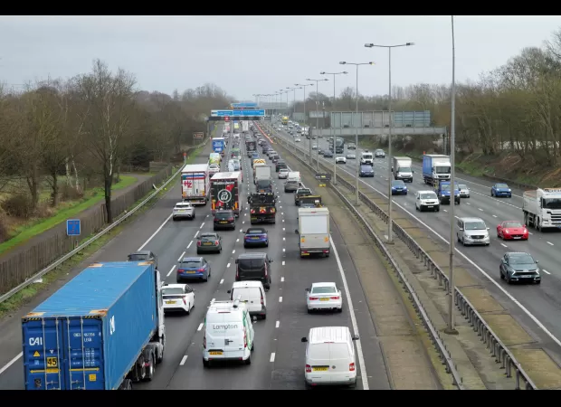 M25 shutdown to lead to major traffic problems as many prepare for 'carmageddon'.