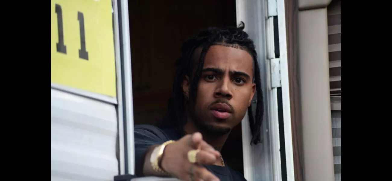 Chicago rapper Vic Mensa gives free rent for a year to a black-owned bookstore in the city.