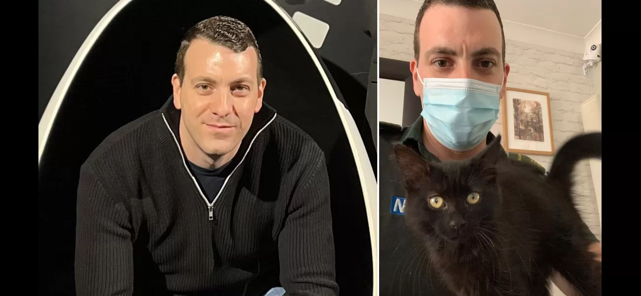 An off-duty paramedic rescued a man who attempted suicide in an airplane restroom.