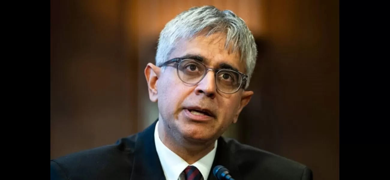 Judge appointed by Bush defends lawyer facing Islamophobic attacks.