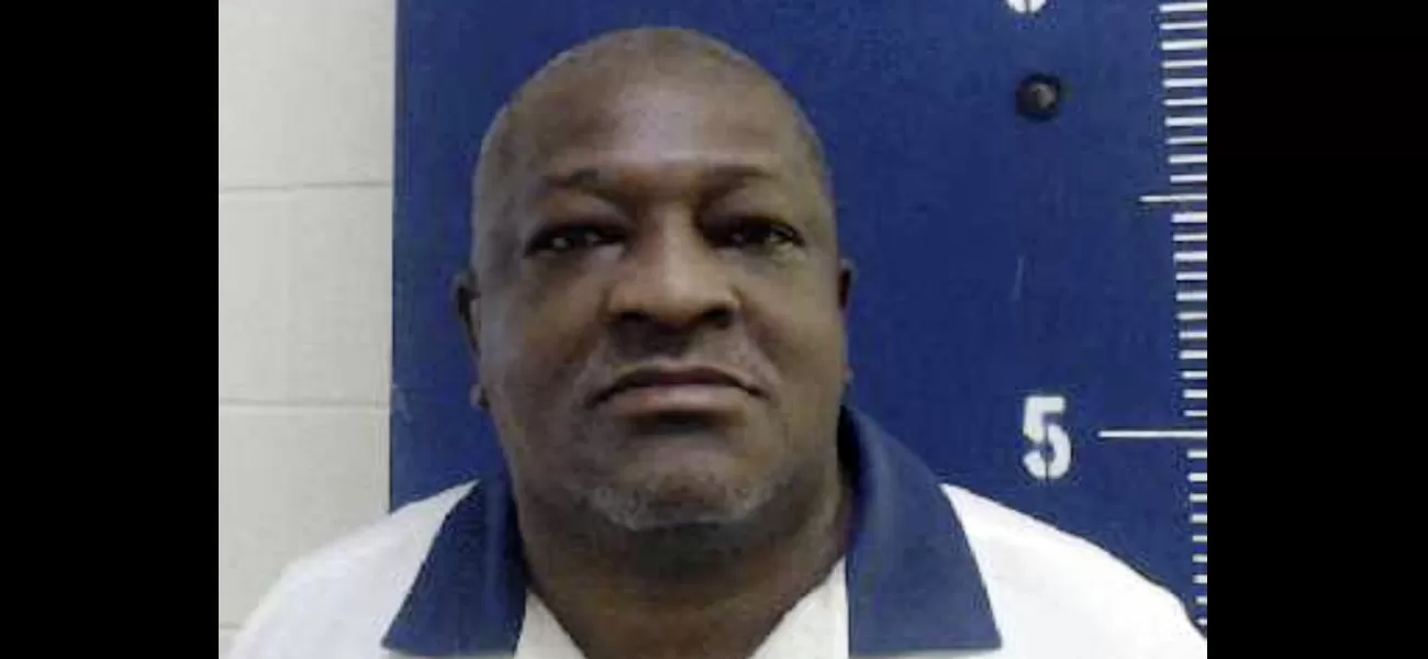 Convicted killer's final meal disclosed after he declines to speak before execution.