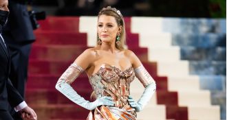 Blake Lively is apologizing and feeling embarrassed about a joke she made about Kate Middleton.