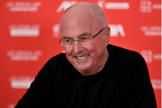 Sven-Goran Eriksson moved to tears by messages of support from former England players before Liverpool Legends match.