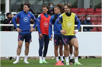 Maguire praises England teammate White's training performance with Arsenal