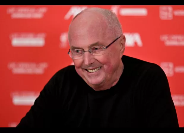 Sven-Goran Eriksson moved to tears by messages of support from former England players before Liverpool Legends match.