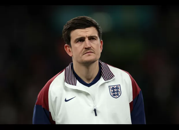 Maguire out of England squad due to injury, two U-21 players promoted.