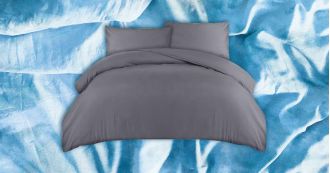 Get top-rated bedding set at a great price of only £13.99 on Amazon.