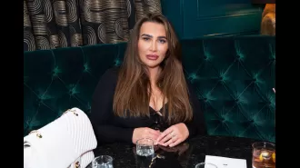 Reality TV star Lauren Goodger struggled with the loss of her daughter and didn't feel like being present.