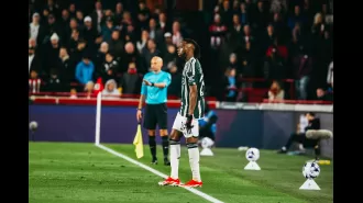 Former Manchester United goalkeeper Peter Schmeichel criticizes Aaron Wan-Bissaka for his performance in the team's draw against Brentford.