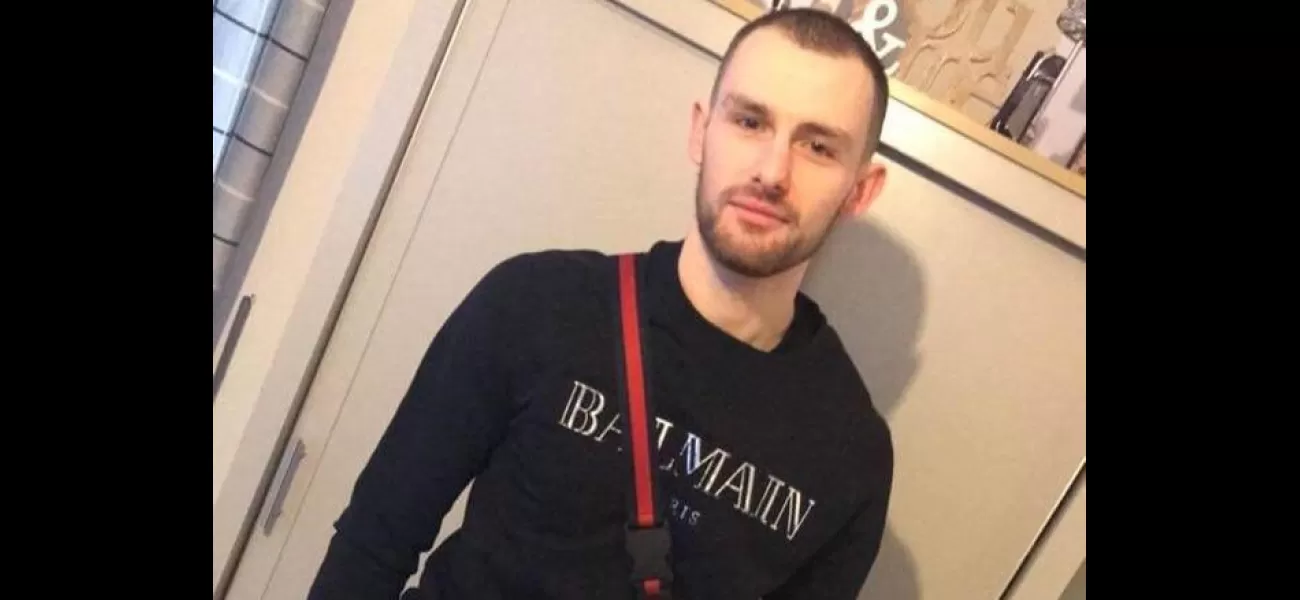 A wanted man with thinning hair asks police to omit mentioning his balding in posters.