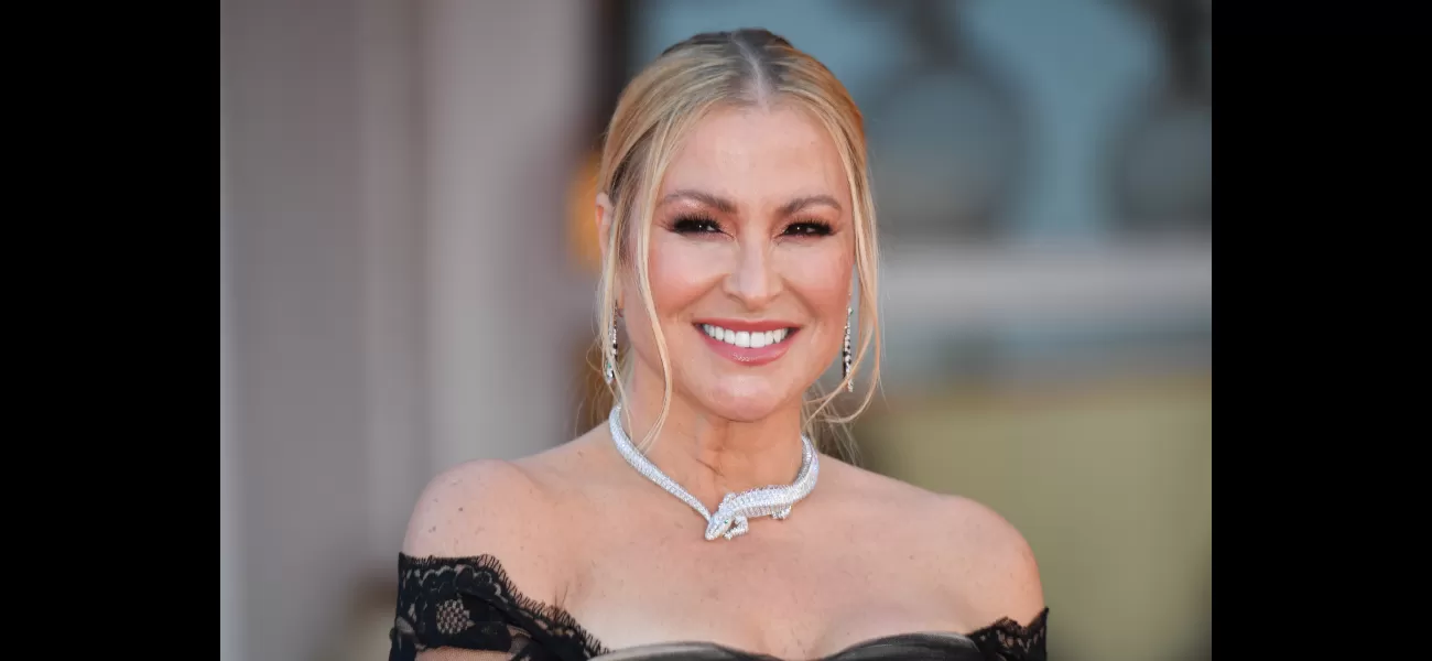 Famous musician worried she had a brain tumor due to frightening symptoms during menopause.