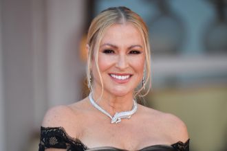 Famous musician worried she had a brain tumor due to frightening symptoms during menopause.