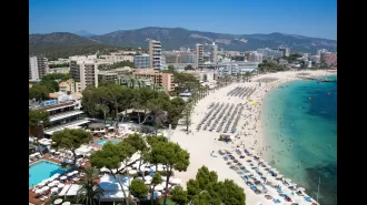 British tourist in critical condition after falling from Magaluf balcony.