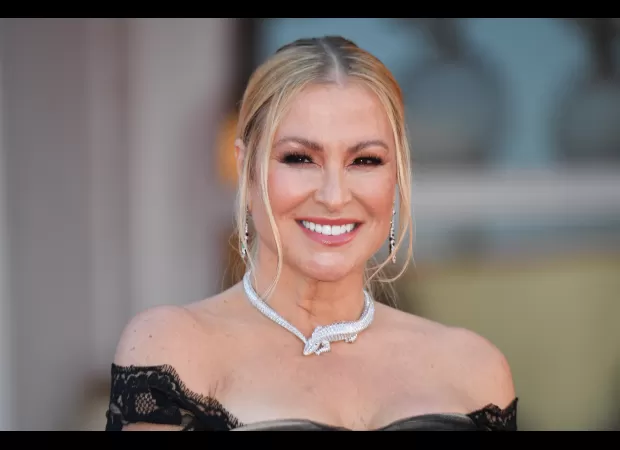 Famous musician worried she had a brain tumor due to frightening symptoms during menopause.