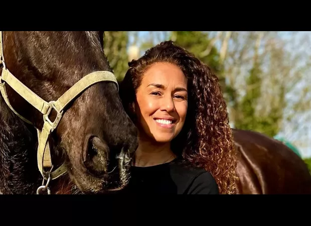 A 48-year-old music legend from the 90s still looks timeless, even 25 years after their biggest hit.