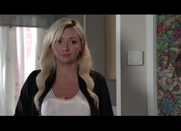 Popular character comes back to Coronation Street in unexpected way to play part in 'murder' plot.