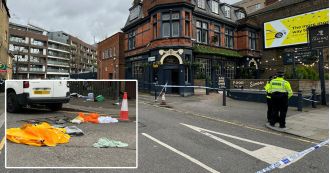 In a pub, a man was fatally stabbed during a small argument and the police are searching for the perpetrator.