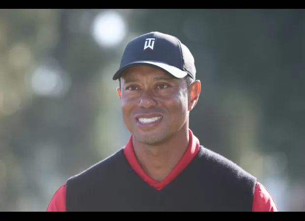 Despite problems with his ankle, golfer Tiger Woods has confirmed he will still participate in the Masters tournament.