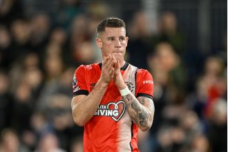 Ross Barkley, a midfielder for Luton, addresses rumors of a potential transfer to Manchester United.