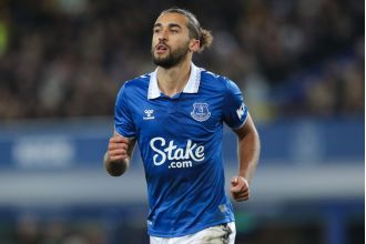 The pressure is on for Everton as they head to Chelsea for a difficult game.