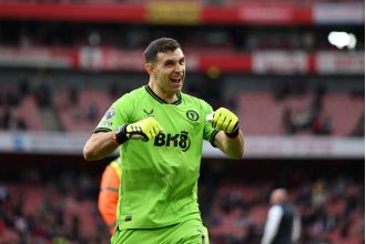 Ex-Arsenal goalkeeper Emiliano Martinez shows affection towards his old team despite Aston Villa's recent win over them.