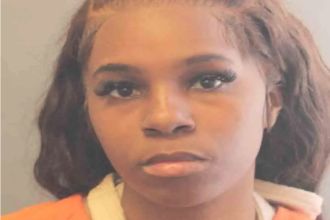 Mother goes on cruise, leaving young kids alone at home for a week.