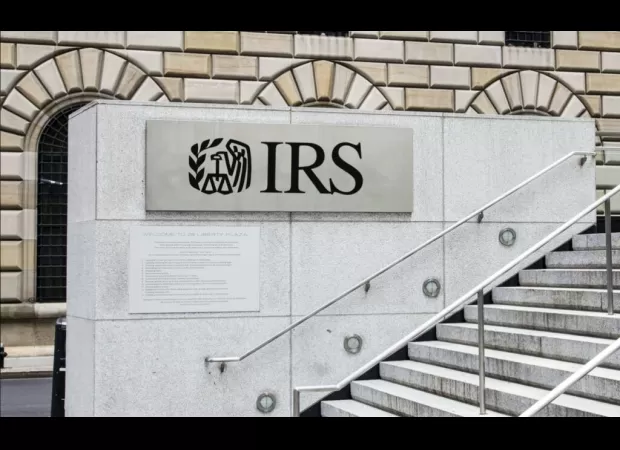 Long lines outside Atlanta IRS center as taxpayers wait for refund help.