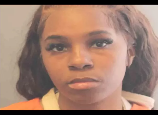 Mother goes on cruise, leaving young kids alone at home for a week.