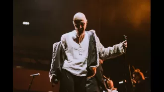 Tim Booth of the band James clarifies that their music is not limited to the 90s, but rather it is timeless and will continue to be relevant in 2024.
