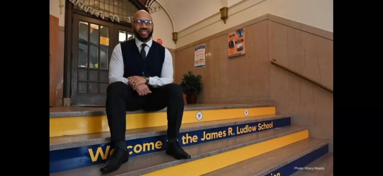 Philadelphia school leader Khary Moody recognized for outstanding leadership with Lindback Award.
