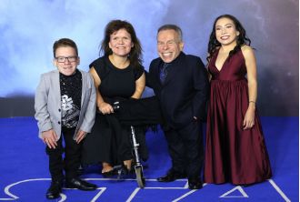 Warwick Davis and his family share a life together after the passing of his wife, Harry Potter actress Samantha Davis, and their kids.