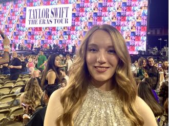 I took the day off work to fully enjoy Taylor Swift's new album.